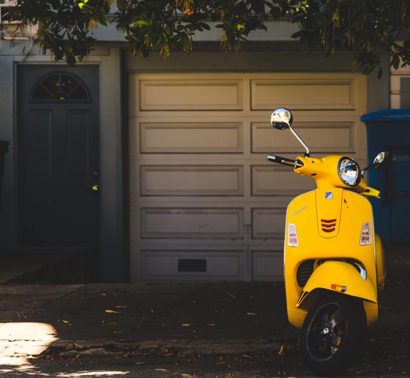 scooter jaune à toulon